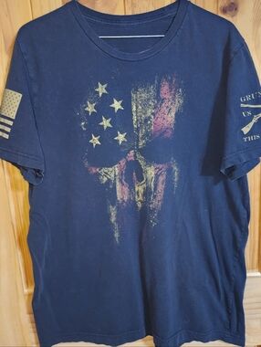 Grunt Style Black Short Sleeve Tee with Faded Flag Skull Graphic